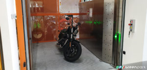 Montacarichi per merci moto motocicletta Green Park azienda montauto ascensore per auto Brescia Bergamo